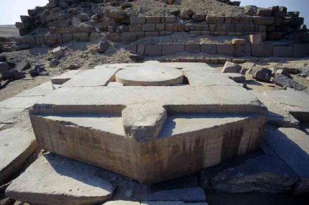 Sale a la luz el misterio del Templo Solar de Abu Gurab y su “Puerta Estelar”