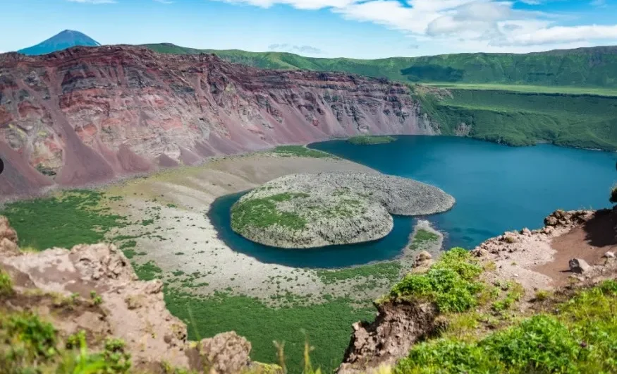 1831 Volcano Eruption That Turned Sun Blue Finally Identified by Scientists