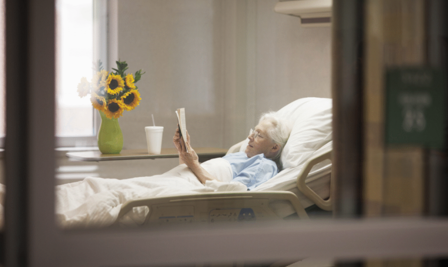 This 80-year-old man brings breakfast to his wife in her nursing home every day – your heart will melt when you find out why