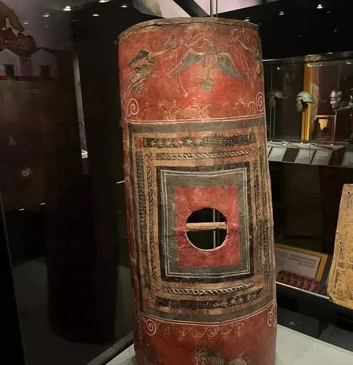 The World’s Only Intact Roman Legionary Shield: A Window into Dura-Europos’ Past