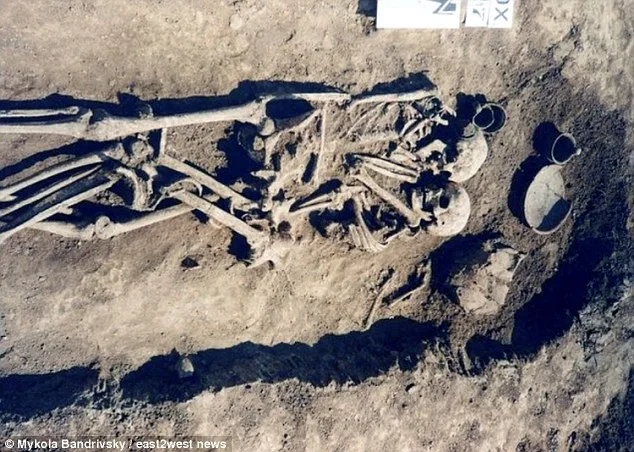 2,800-year-old Ukrainian burial reveals an eternal bond