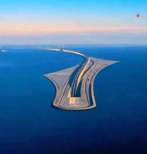 The Øresund Bridge: A Marvel of Engineering Uniting Sweden and Denmark