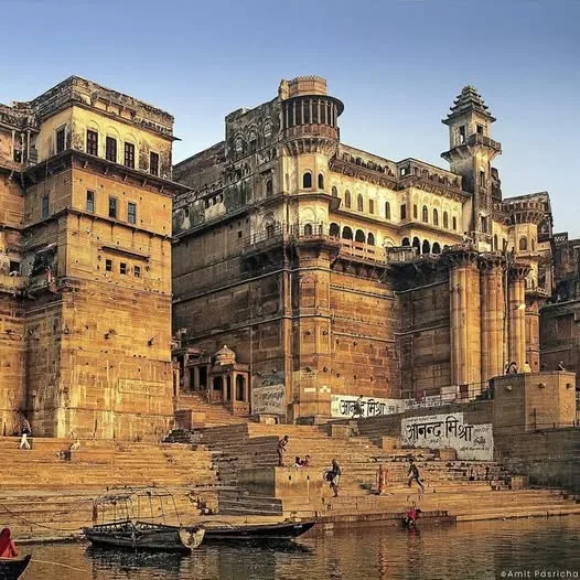 Rana Mahal Ghat: A Glimpse into Varanasi’s Regal Past and Bustling Present