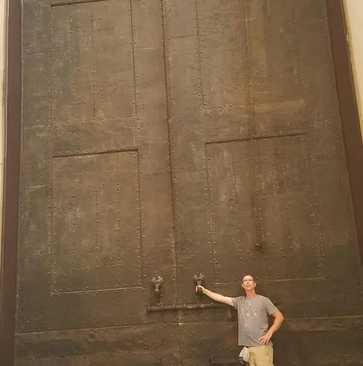 The Bronze Doors of Rome: A Glimpse into the World of Constantine