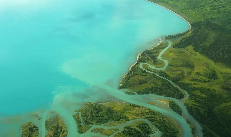 Skilak Lake: A Glacial Gem in Alaska’s Kenai Peninsula