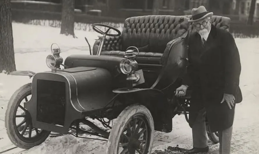 Revving Up History: Henry Martyn Leland and the Iconic 1906 Cadillac Model M Touring