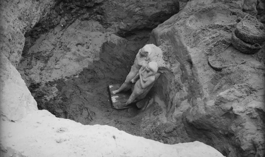 1910: The Discovery Moment of King’s Menkaure and his Queen’s Khamerernebty Statue