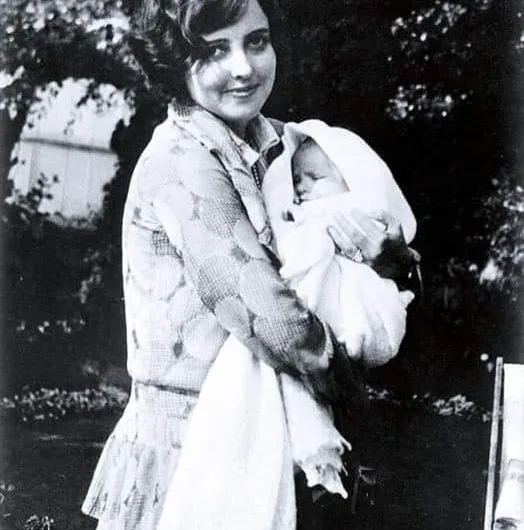 Sara Sothern: The Stage Star Who Shaped a Hollywood Legend