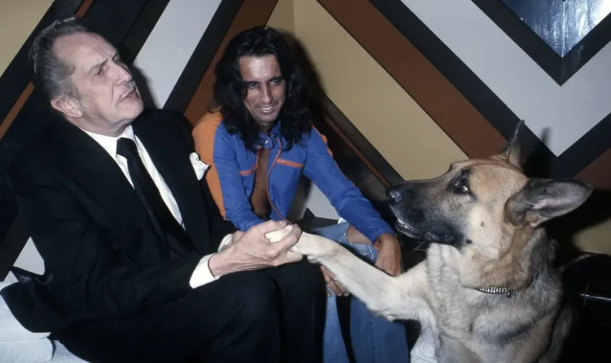 “At one point he had me on a leash. I told him he shouldn’t be afraid to jerk me around”: For Alice Cooper, working with horror legend Vincent Price on his 1975 TV special The Nightmare was an absolute scream