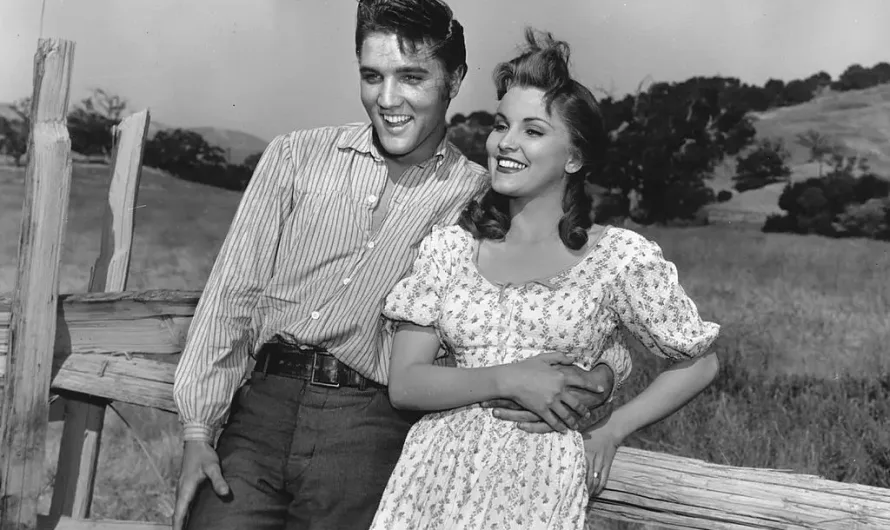 Everybody loved Elvis Presley in this movie – but few noticed the weird detail about his hair